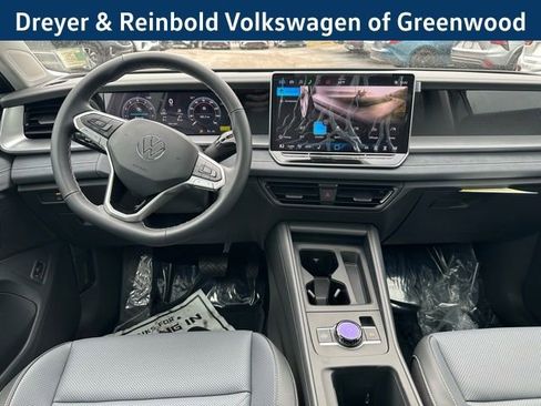 New 2026 Volkswagen Tiguan SE image 12