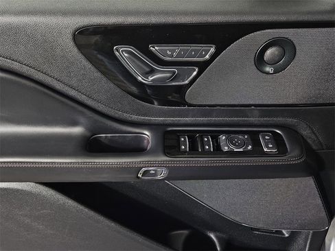 Used 2020 Lincoln Aviator Reserve w/ Equipment Group 201A image 25