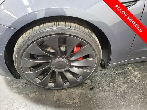 Used 2022 Tesla Model 3 Performance image 6