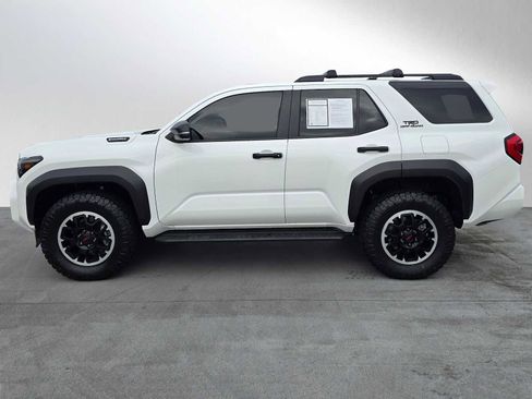 Certified 2025 Toyota 4Runner TRD Off-Road image 6