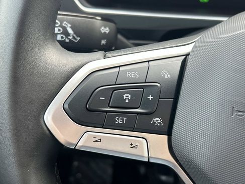 Certified 2024 Volkswagen Tiguan Wolfsburg Edition w/ Panoramic Sunroof Package AWD/4WD image 22