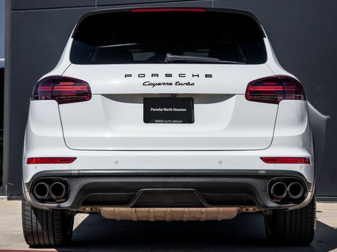 Certified 2018 Porsche Cayenne Turbo image 10