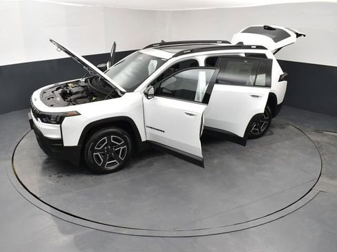 New 2026 Jeep Cherokee Limited image 27