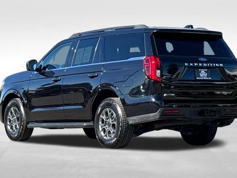 Used 2025 Ford Expedition Active AWD/4WD image 6