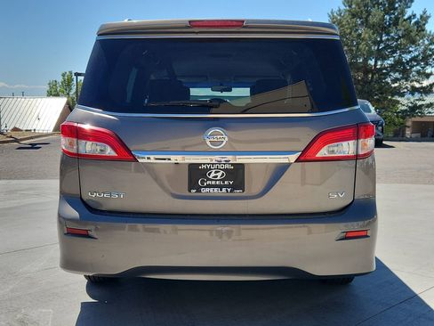Used 2015 Nissan Quest SV FWD image 4