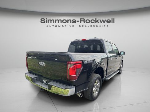 Used 2025 Ford F150 XLT w/ Equipment Group 301A Standard AWD/4WD image 5