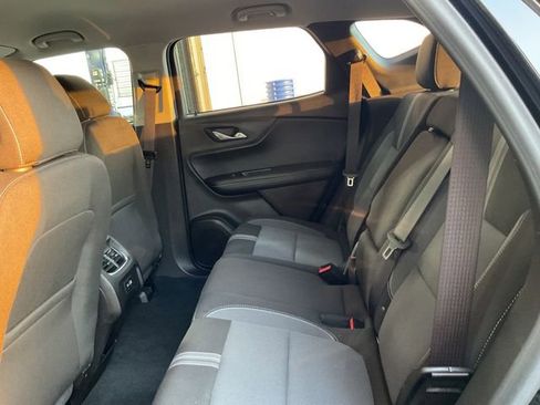 Used 2024 Chevrolet Blazer LT w/ Convenience Package image 8