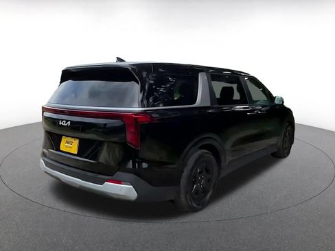 Used 2026 Kia Carnival FWD image 14