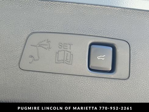 New 2026 Lincoln Corsair Premiere FWD image 19
