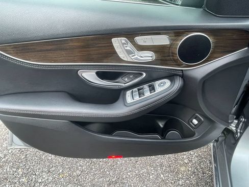Used 2016 Mercedes-Benz C 300 4MATIC Sedan image 11