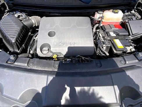 Used 2023 Chevrolet Traverse LT w/ LPO, Floor Liner Package AWD/4WD image 9