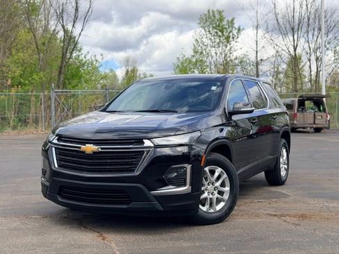 Used 2024 Chevrolet Traverse LS w/ Safety Package AWD/4WD image 1