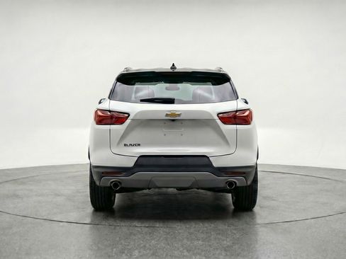 Used 2025 Chevrolet Blazer LT FWD image 7