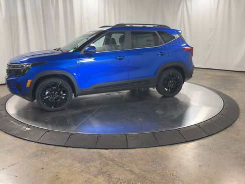 Certified 2025 Kia Seltos X-Line image 6