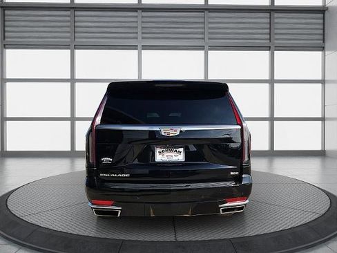 Used 2021 Cadillac Escalade Premium Luxury w/ Driver Assist Tech Package image 4