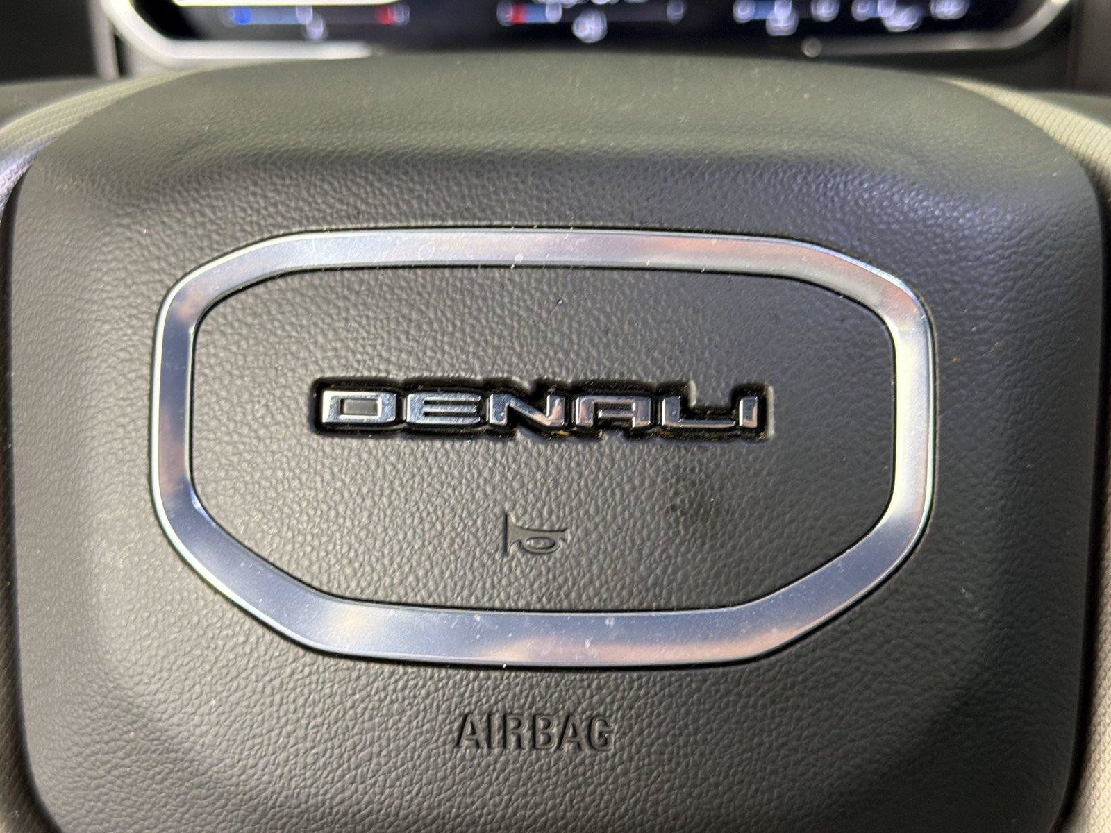 Used 2025 GMC Sierra 2500 Denali w/ Denali Reserve Package AWD/4WD image 25