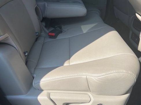 Used 2018 Honda Pilot Touring image 15