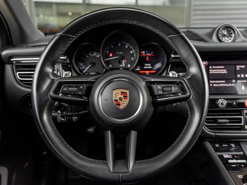 Used 2024 Porsche Macan AWD/4WD image 25