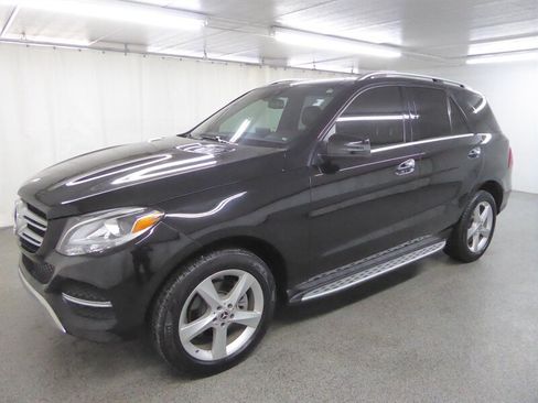 Used 2018 Mercedes-Benz GLE 350 w/ Premium 1 Package image 3