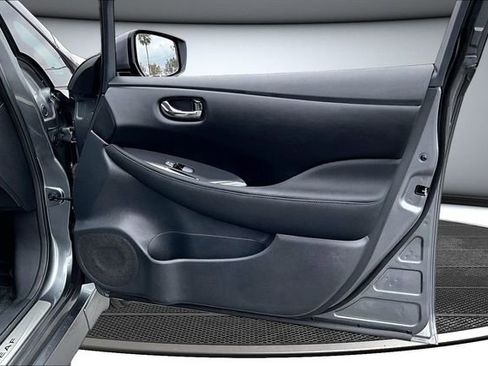 Certified 2025 Nissan Leaf SV Plus FWD image 26
