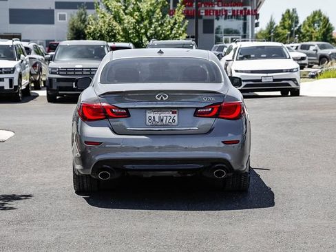 Used 2017 INFINITI Q70 L 3.7 RWD image 4
