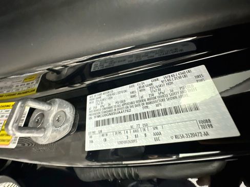 Used 2025 Ford Escape Active FWD image 12