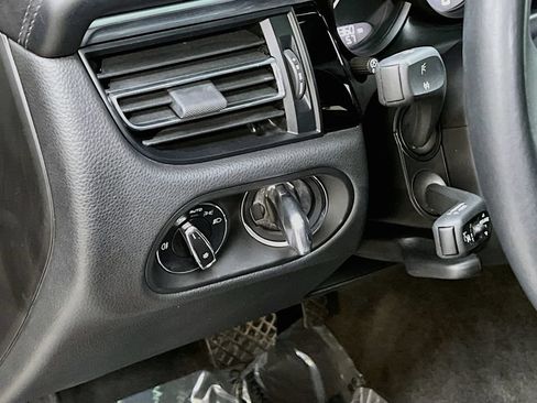 Certified 2023 Porsche Macan S AWD/4WD image 11