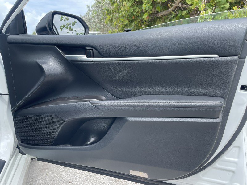 Used 2023 Toyota Camry XSE FWD image 26