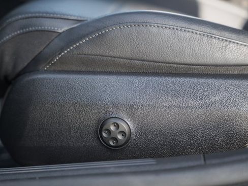 Used 2022 Mercedes-Benz C 300 4MATIC Sedan image 35