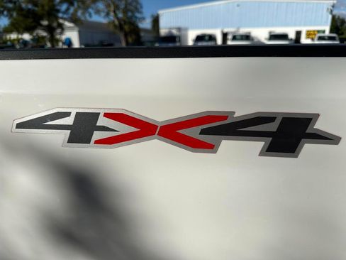 Used 2025 Chevrolet Silverado 2500 LT w/ Convenience Package image 27