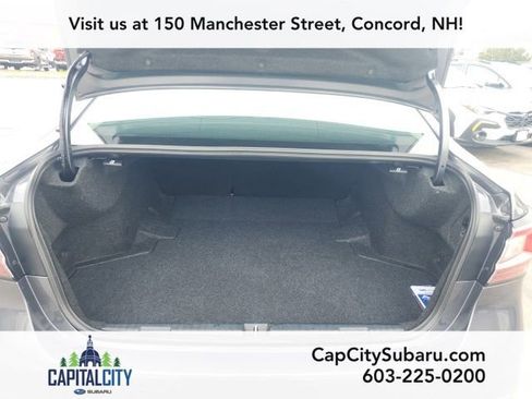 Used 2025 Subaru Legacy Limited AWD/4WD image 9