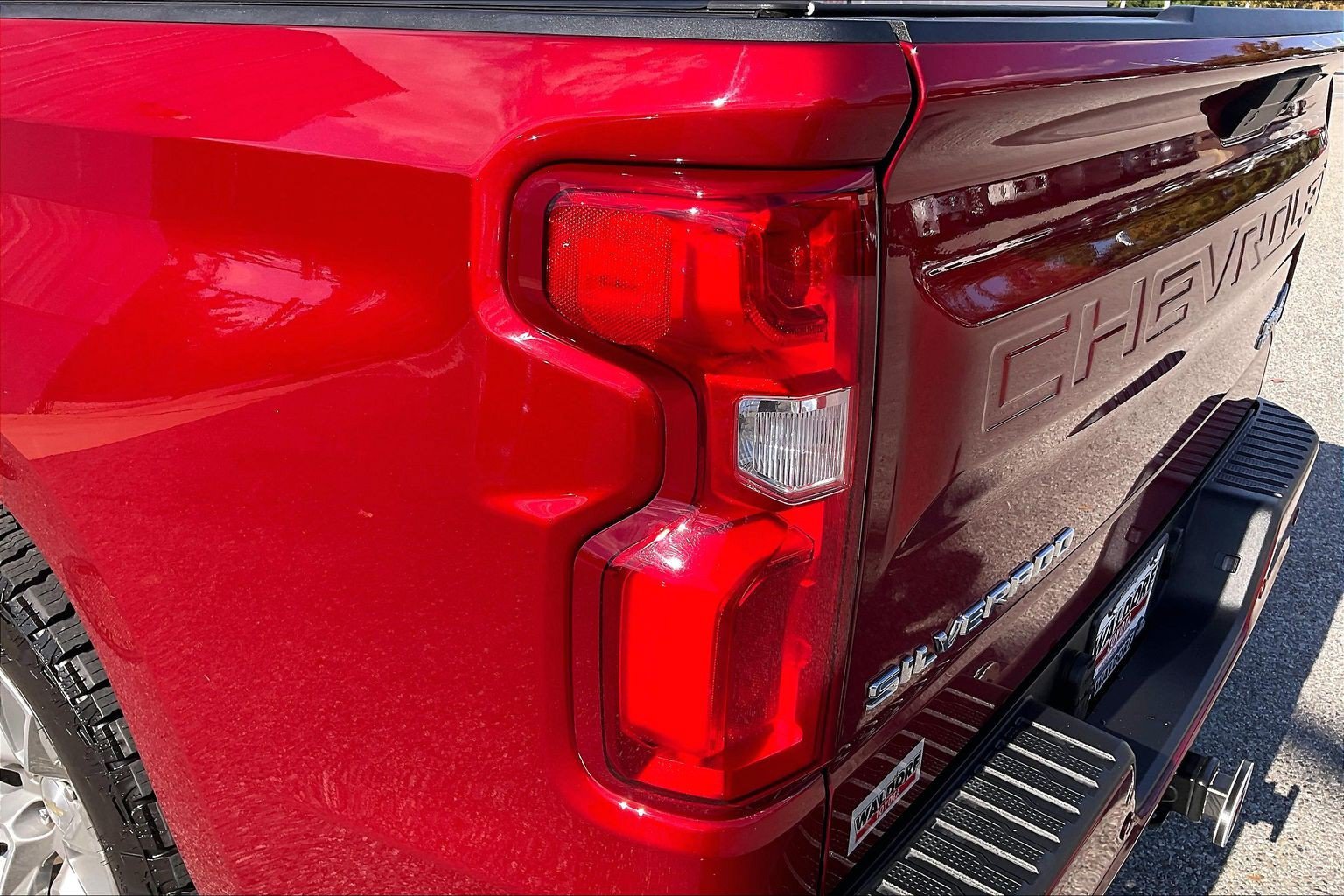 Used 2021 Chevrolet Silverado 1500 High Country w/ Z71 Off-Road Package AWD/4WD image 33