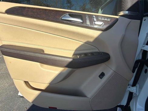 Used 2018 Mercedes-Benz GLE 350 4MATIC image 11