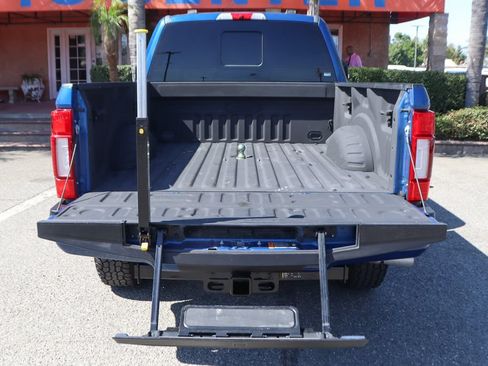 Used 2022 Ford F250 Lariat w/ Black Appearance Package AWD/4WD image 8