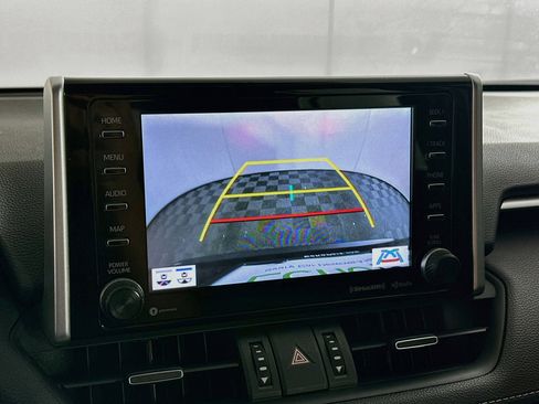 Used 2019 Toyota RAV4 Limited AWD/4WD image 23