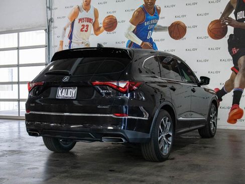 Used 2023 Acura MDX SH-AWD w/ Technology Package image 27