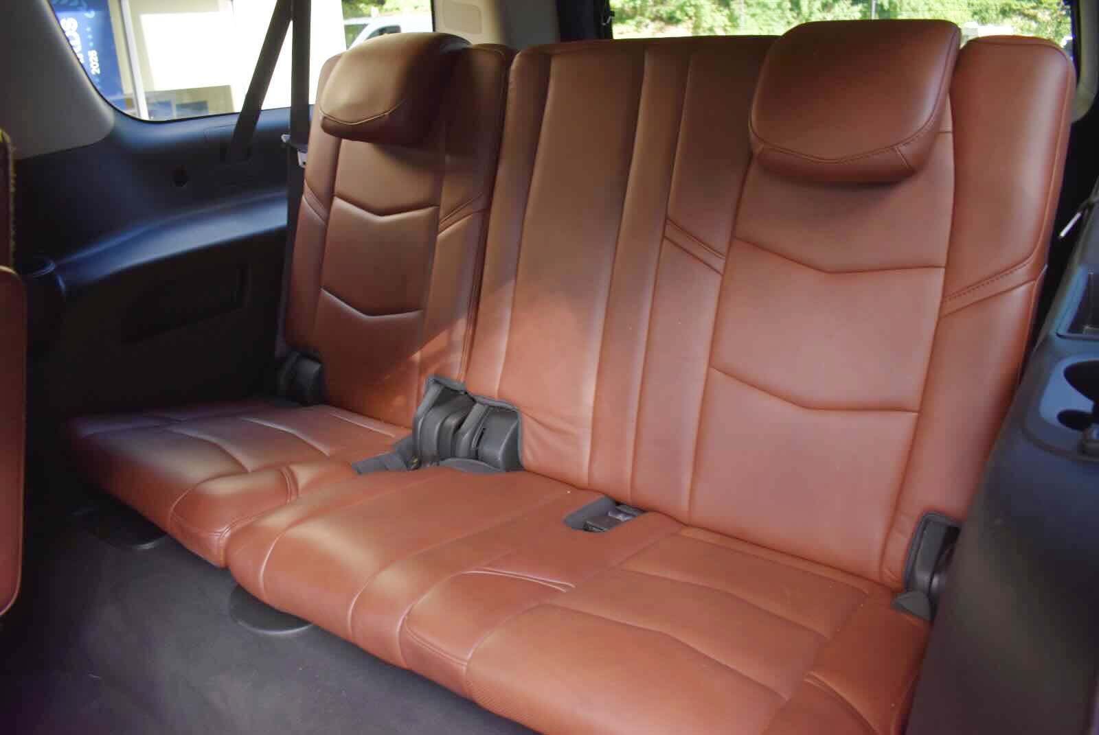 Used 2016 Cadillac Escalade ESV Premium AWD/4WD image 14