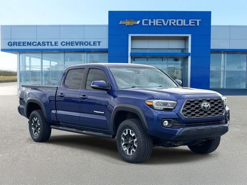 Used 2022 Toyota Tacoma TRD Off-Road image 1