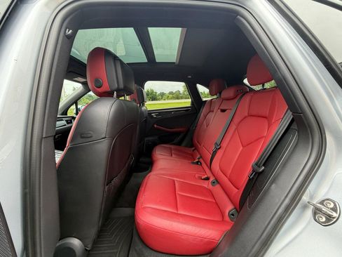 Used 2016 Porsche Macan S AWD/4WD image 18