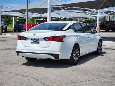 Used 2025 Nissan Altima 2.5 SV FWD image 5