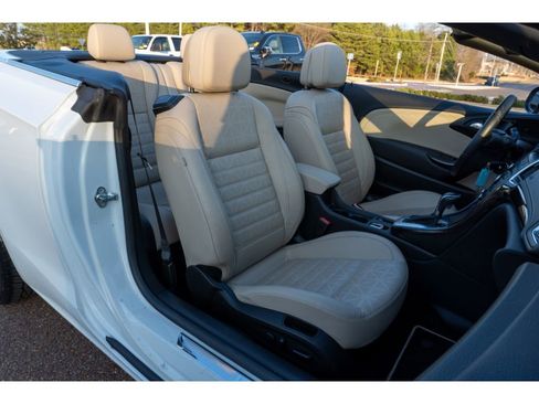 Used 2016 Buick Cascada Premium image 15