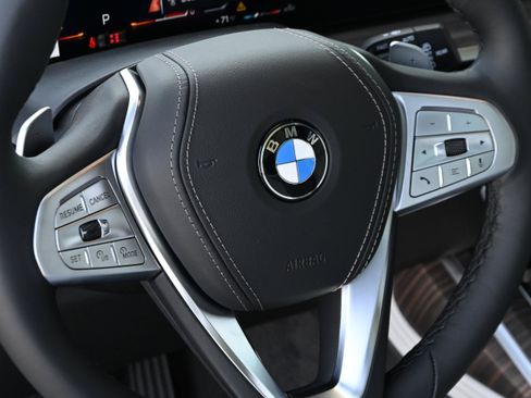 New 2026 BMW X7 xDrive40i AWD/4WD image 13