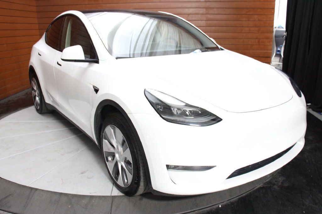 Used 2023 Tesla Model Y Long Range AWD/4WD image 20
