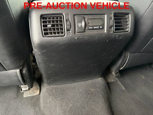 Used 2010 Toyota Tundra Limited AWD/4WD image 16
