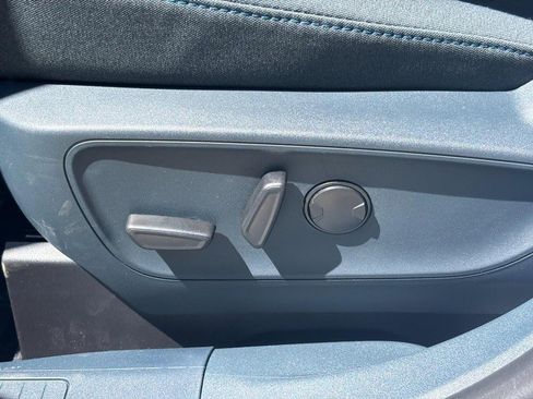 New 2026 Ford Maverick XLT w/ XLT Luxury Package FWD image 16