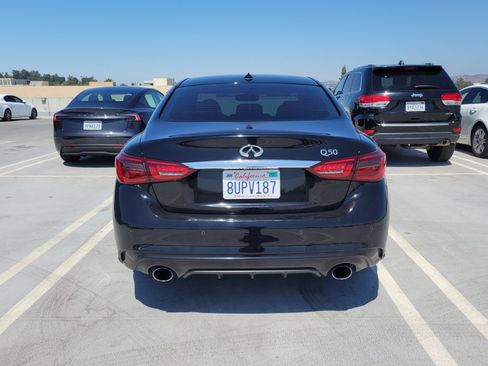 Used 2020 INFINITI Q50 Luxe w/ Essential Package (3.0T Luxe) RWD image 4