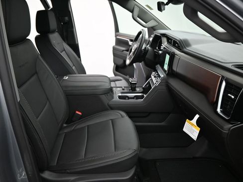 New 2026 GMC Sierra 1500 Denali AWD/4WD image 25