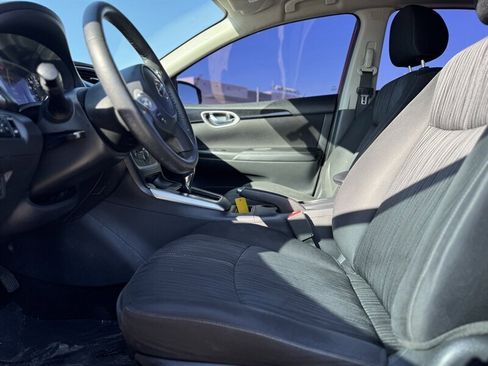 Used 2018 Nissan Sentra SV image 4