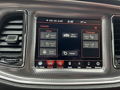 Used 2018 Dodge Challenger SRT Hellcat image 25