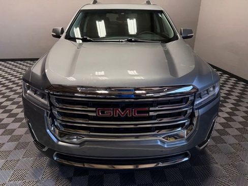 Used 2021 GMC Acadia SLE w/ Driver Convenience Package image 4